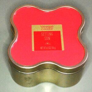 Yankee Candle Double Wick In Clover Shaped Metal Tin Sunset New Unburned